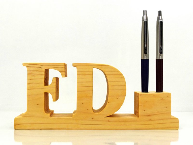 wooden pen holder